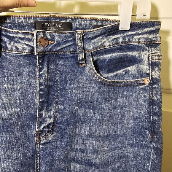 JUDY BLUE HI-WAIST ACID WASH SKINNY- 88158 Size 11 / 30 - Picture 3 of 10